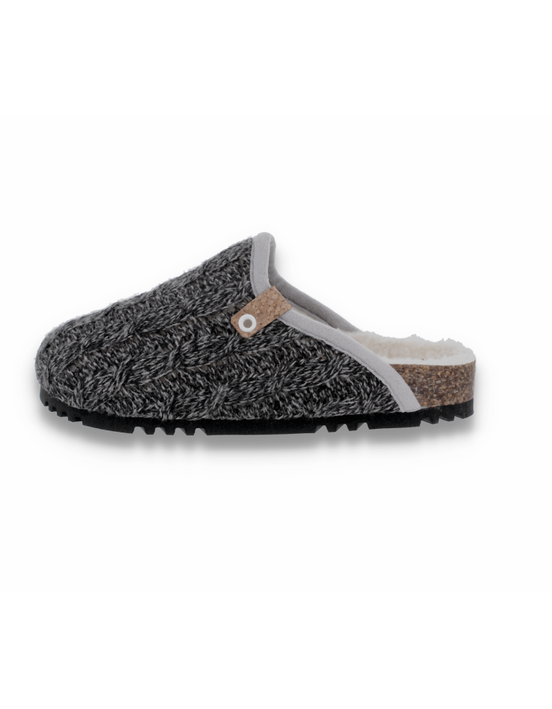 Lisbet Grey, D'Torres Women's Anatomical Slippers, made of cotton and wool.